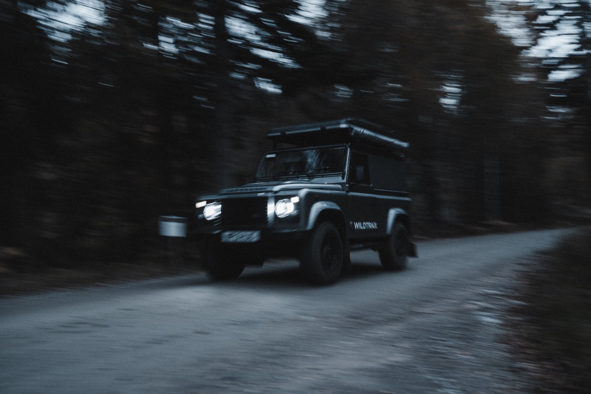 2013 Land Rover Defender 90 Image 1